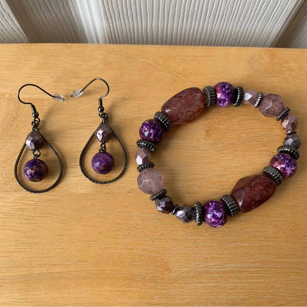 Purple beaded bracelet with matching earrings